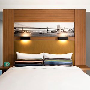 Guest Room 1 King